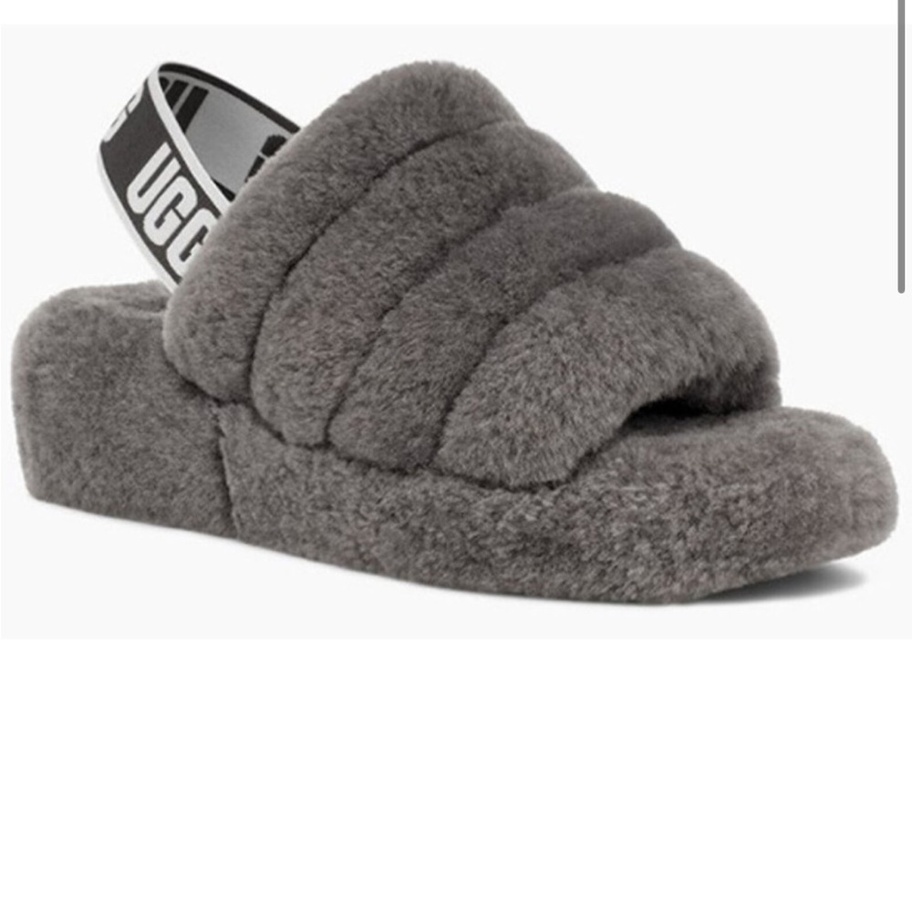 Grey Ugg slippers (6)